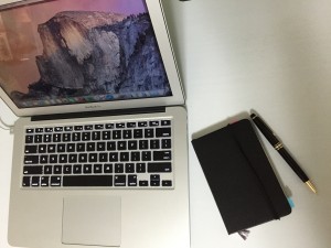 MacBook Airとモレスキンとモンブラン